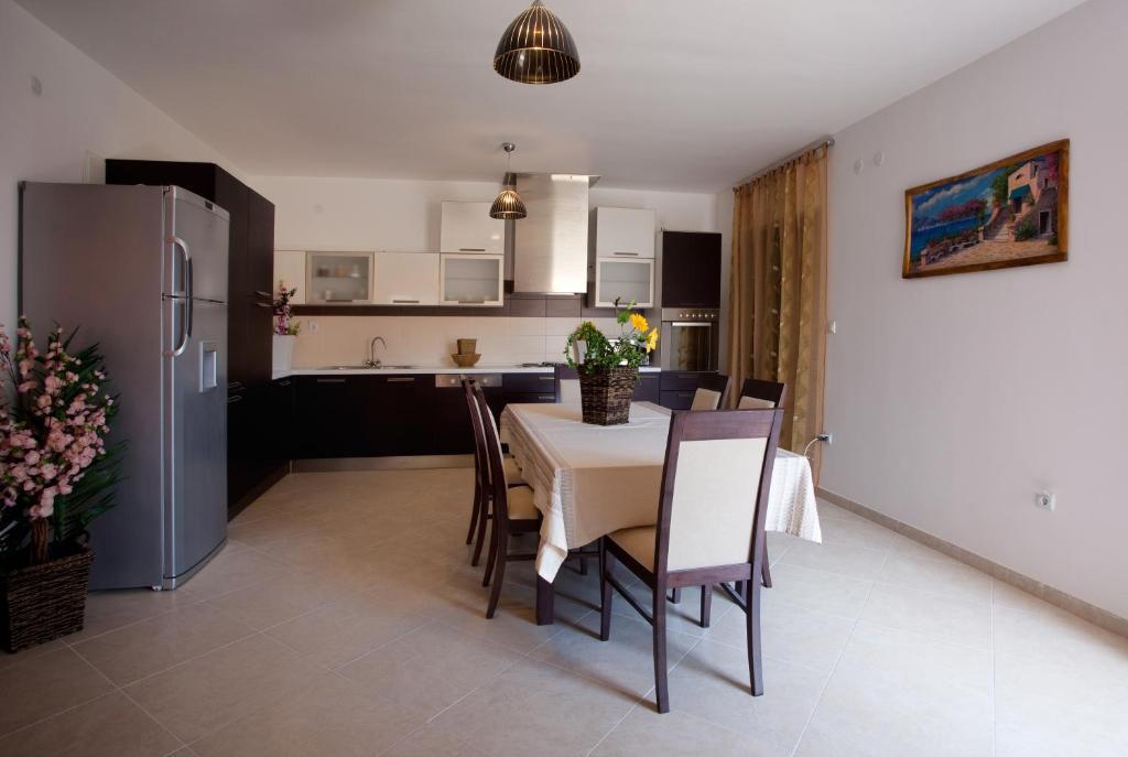 Apartments Andrea Подстрана Номер фото