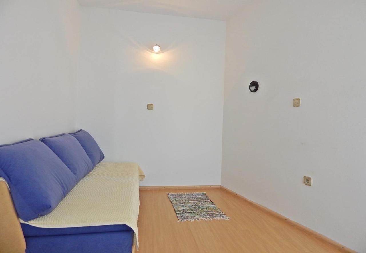 Apartments Andrea Подстрана Экстерьер фото